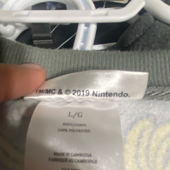 Nintendo Donkey Kong Sweatshirt - Picture 3 of 3